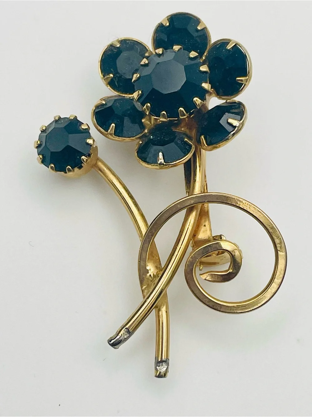 Vintage 1960s Gold-Tone Floral Brooch with Black Rhinestone Cabochons